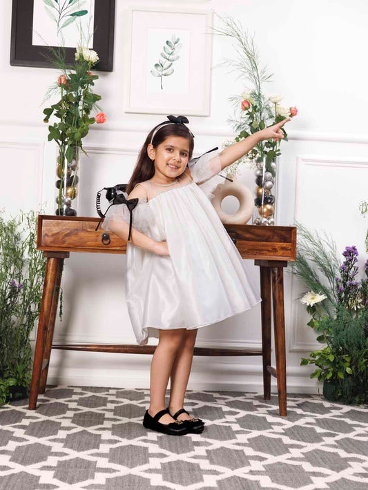 Dolly - A line organza white dress with black bow