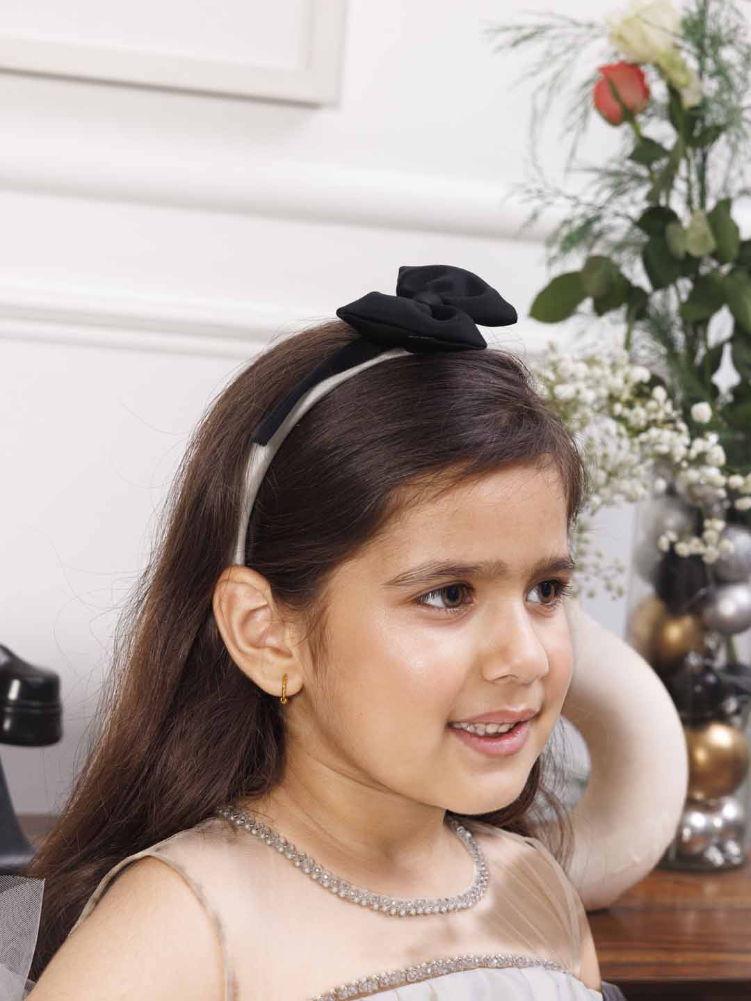 Dolly - A line organza white dress with black bow
